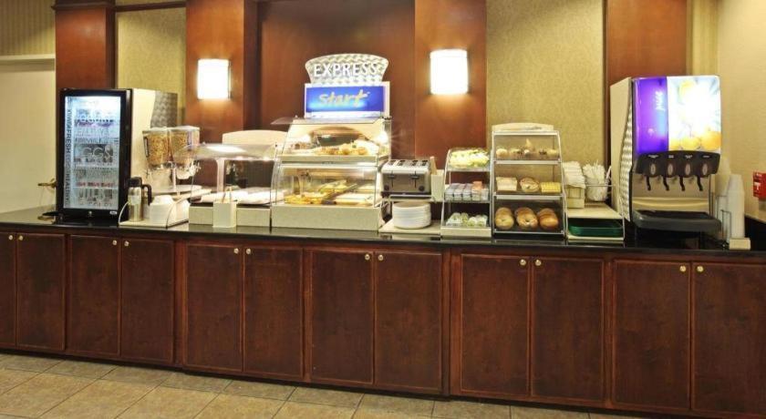 Holiday Inn Express Camden Hotel By Ihg Екстер'єр фото