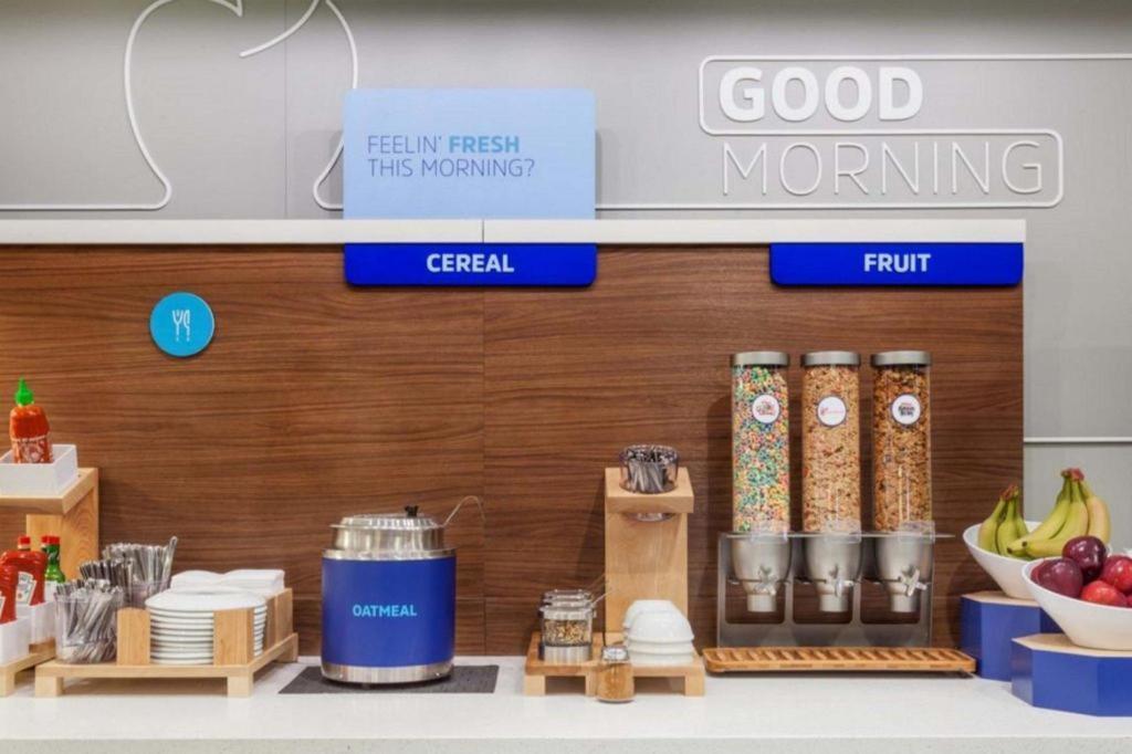 Holiday Inn Express Camden Hotel By Ihg Екстер'єр фото
