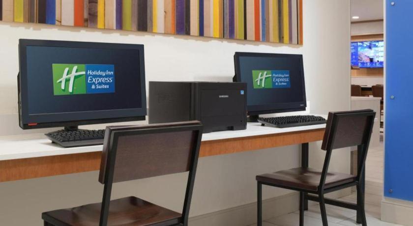 Holiday Inn Express Camden Hotel By Ihg Екстер'єр фото