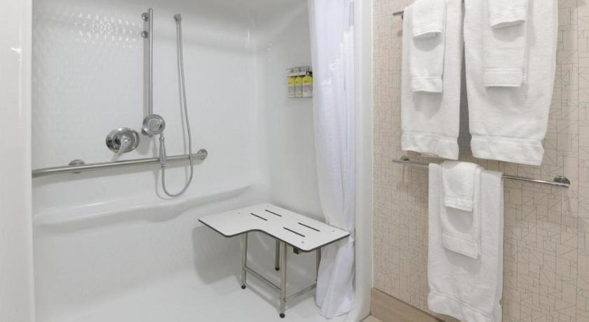 Holiday Inn Express Camden Hotel By Ihg Екстер'єр фото