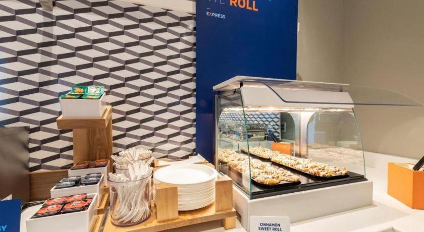 Holiday Inn Express Camden Hotel By Ihg Екстер'єр фото